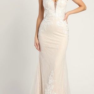 Mermaid Embroidered White Lace Dress - image 1